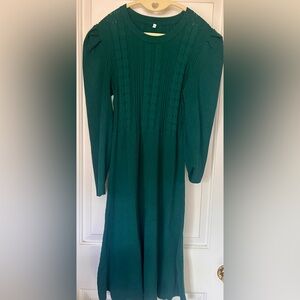 Chic Green Long Sleeve Sweater Dress
